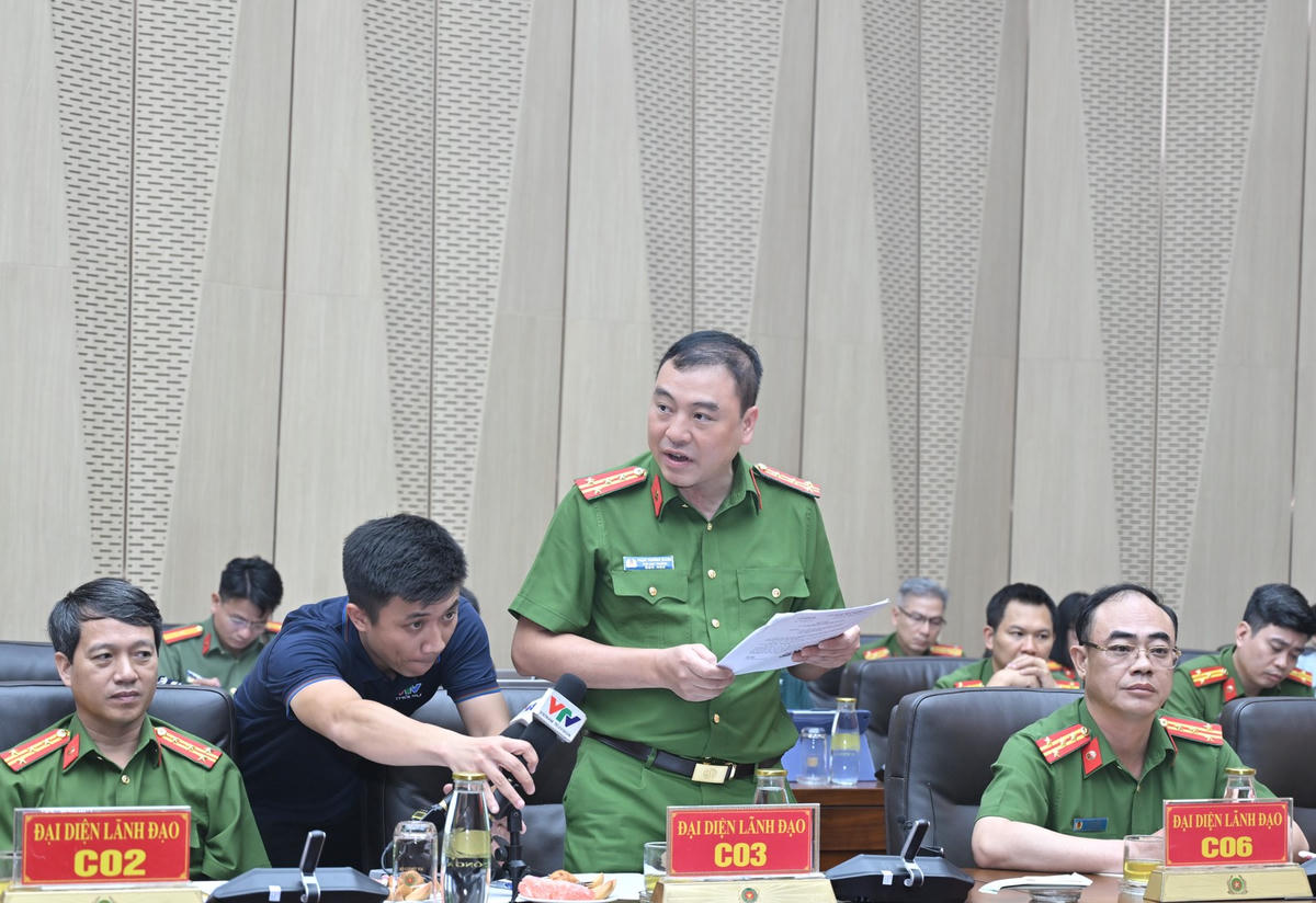Đại tá Phạm Trường Giang, Phó Cục trưởng Cục Cảnh sát điều tra tội phạm về tham nhũng, kinh tế, buôn lậu Bộ Công an tại Họp báo.