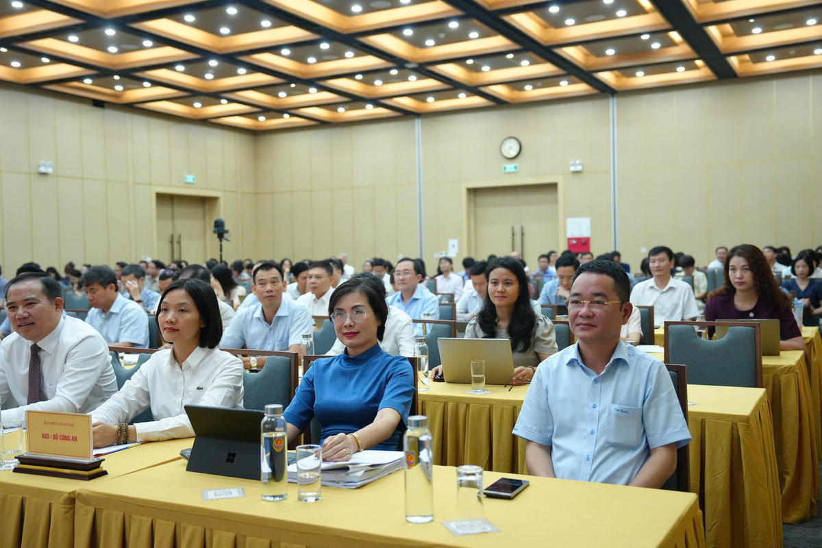 Các đại biểu tham dự Hội nghị.