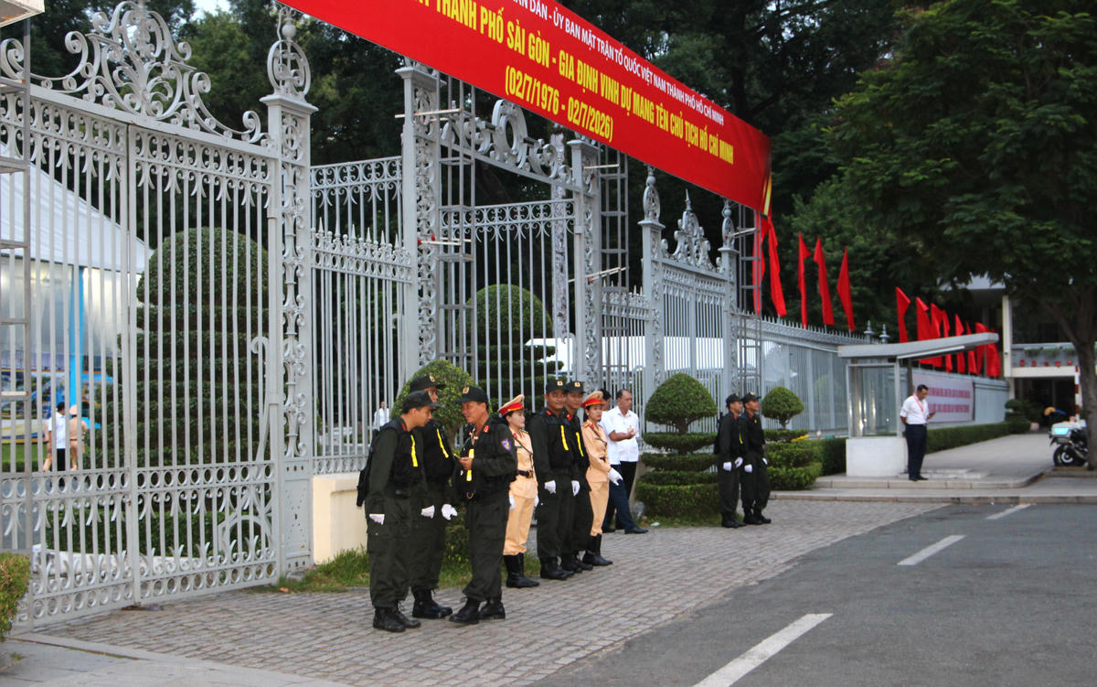 Trước giờ Lễ kỷ niệm 50 năm Ngày Thành phố Sài Gòn - Gia Định vinh dự mang tên Bác diễn ra
