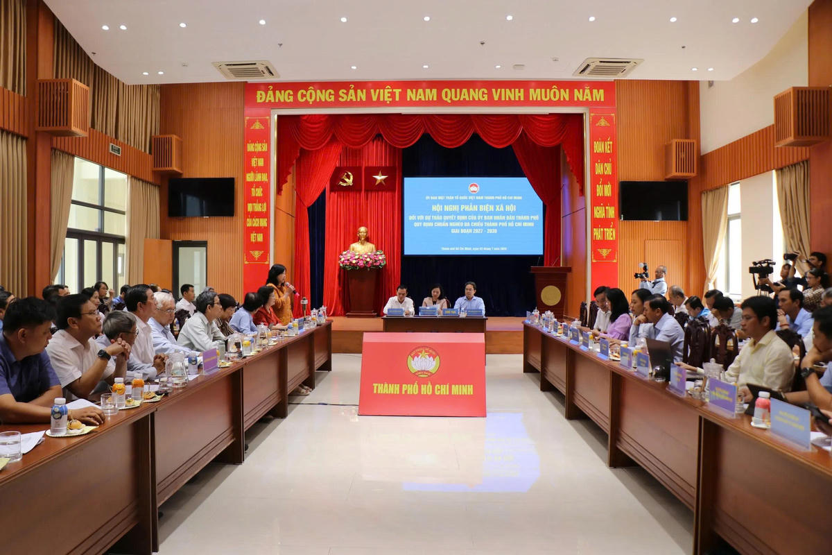 Quang cảnh Hội nghị phản biện xã hội đối với dự thảo Quyết định của UBND thành phố quy định chuẩn nghèo đa chiều TP Hồ Chí Minh giai đoạn 2027-2030. Ảnh: TL.