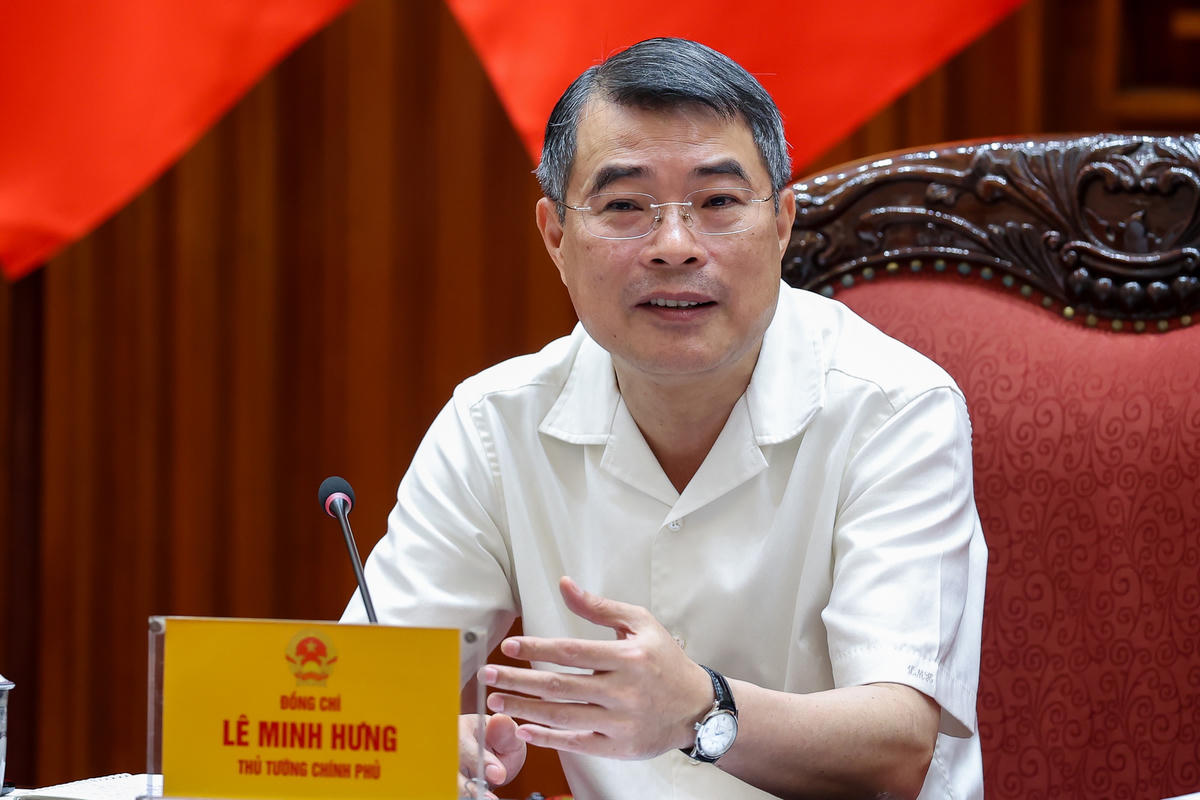 Thủ tướng yêu cầu Bộ Khoa học và Công nghệ phối hợp với Bộ Công an và các cơ quan liên quan rà soát kỹ để hoàn thiện Khung kiến trúc, báo cáo Thủ tướng Chính phủ chậm nhất trước ngày 10/7 để sớm phê duyệt - Ảnh: Nhật Bắc