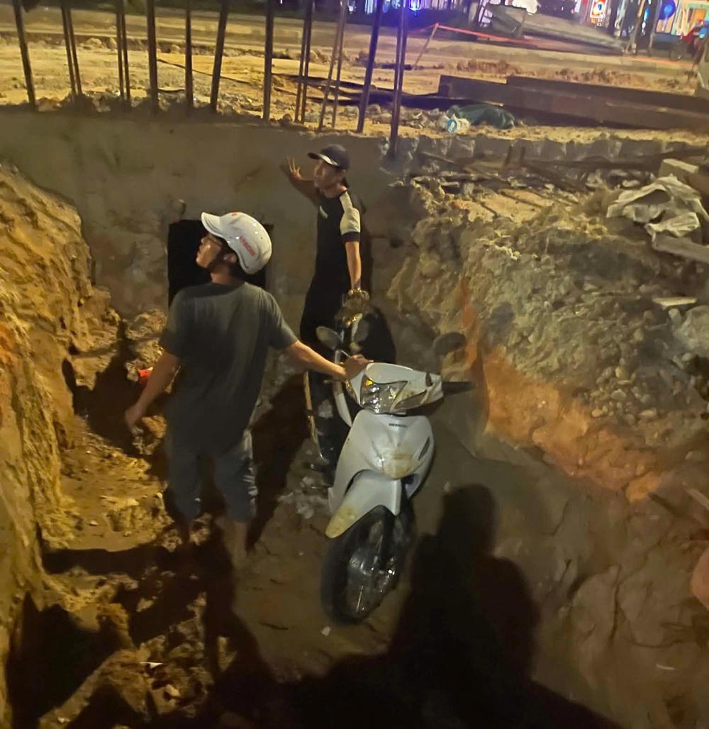 Một vụ tai nạn từng xảy ra trên đoạn thi công cống ngầm đường Trưng Nữ Vương. Ảnh: NT.
