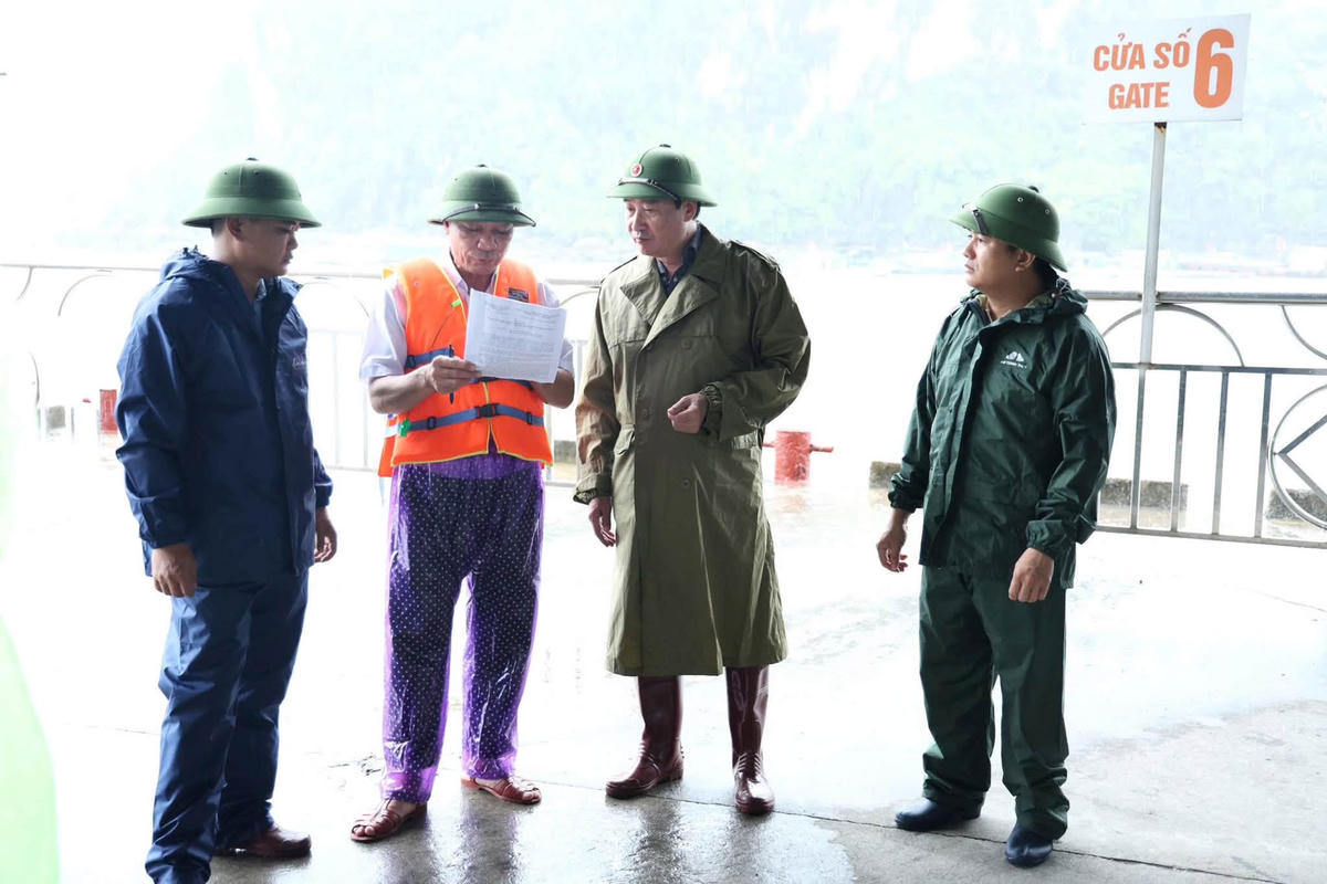 Quảng Ninh: Bảo đảm an toàn tính mạng và tài sản nhân dân trước bão số 1