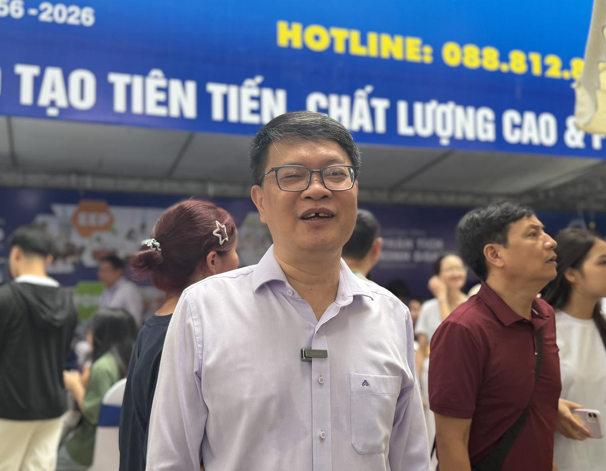 TS Vũ Văn Ngọc, Viện trưởng Viện Đào tạo Tiên tiến, Chất lượng cao và POHE, Đại học Kinh tế Quốc dân trao đổi với phóng viên.