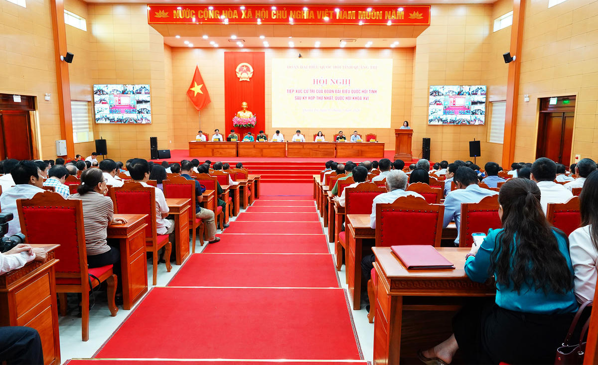 Ủy ban MTTQ Việt Nam tỉnh Quảng Trị phối hợp với Đoàn Đại biểu Quốc hội tỉnh tổ chức “Hội nghị tiếp xúc cử tri của Đoàn Đại biểu Quốc hội tỉnh Quảng Trị sau kỳ họp thứ nhất, Quốc hội khóa XVI” - Ảnh: P.T