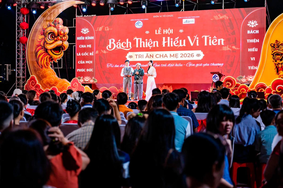 Đà Nẵng: Chương trình tri ân cha mẹ tại Phố đi bộ Bạch Đằng