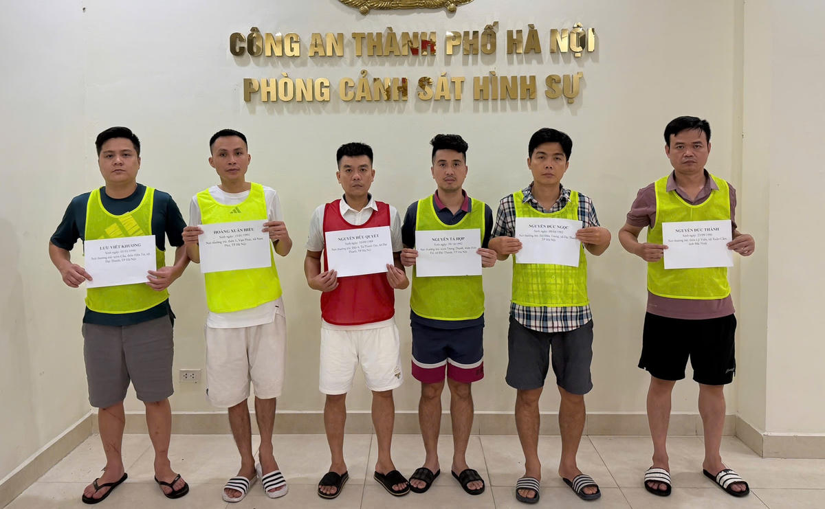 Các đối tượng trong đường dây cá độ bóng đá.