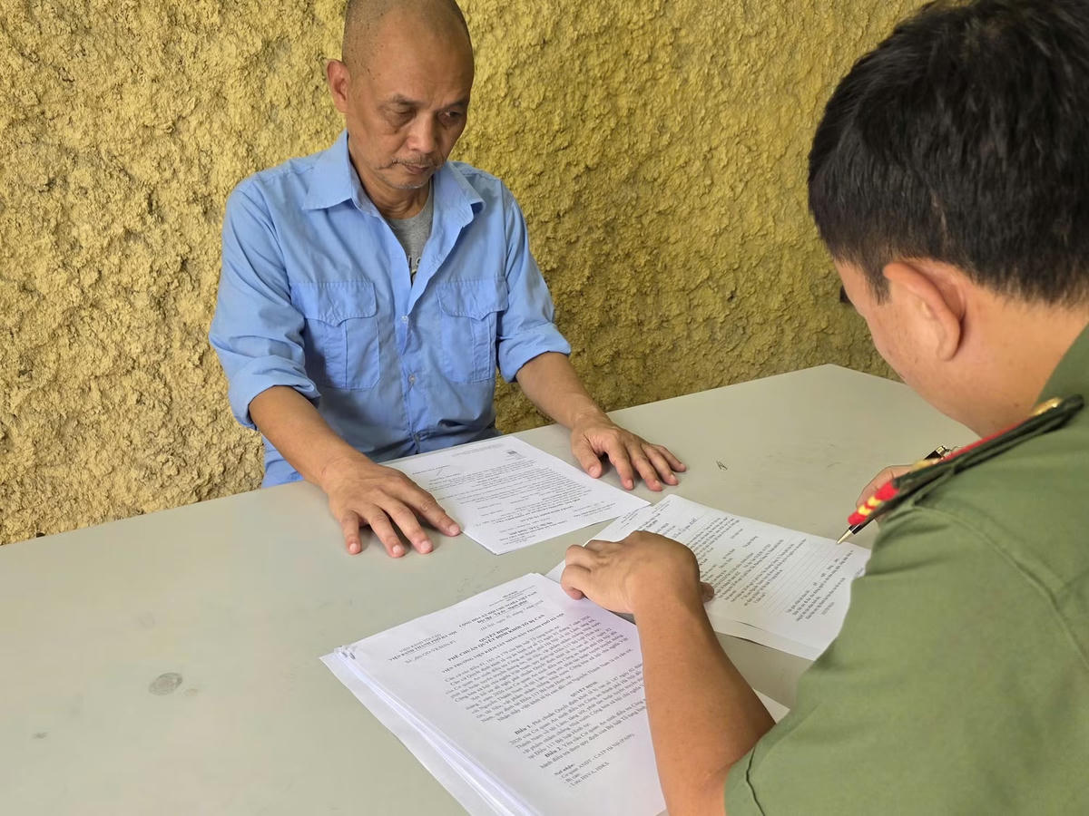 Khởi tố, bắt tạm giam 2 bị can liên quan cuốn sách "Chuyện với Thanh"