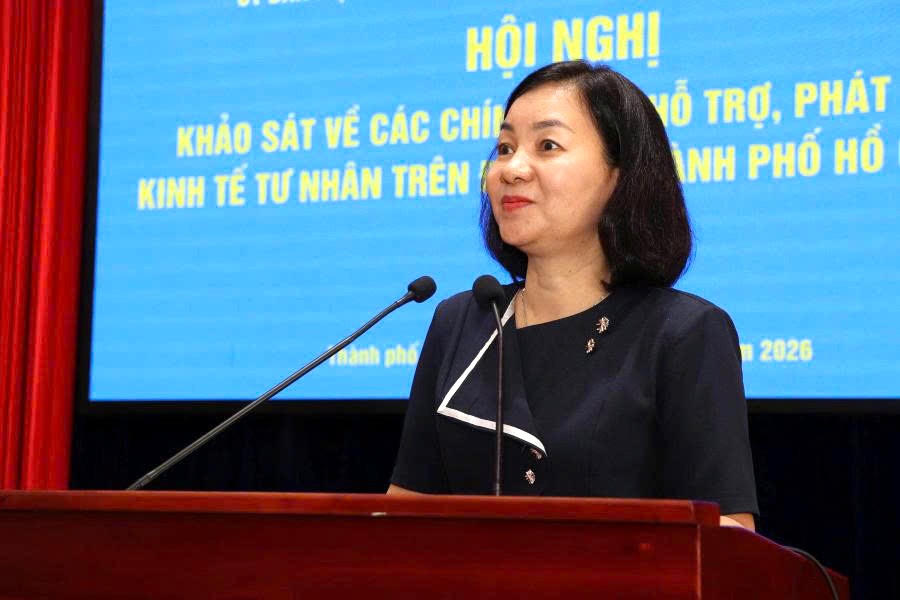 Bà Trương Thị Bích Hạnh – Phó Chủ tịch Thường trực Ủy ban MTTQ Việt Nam TP Hồ Chí Minh phát biểu tại hội nghị. Ảnh: MTTP.