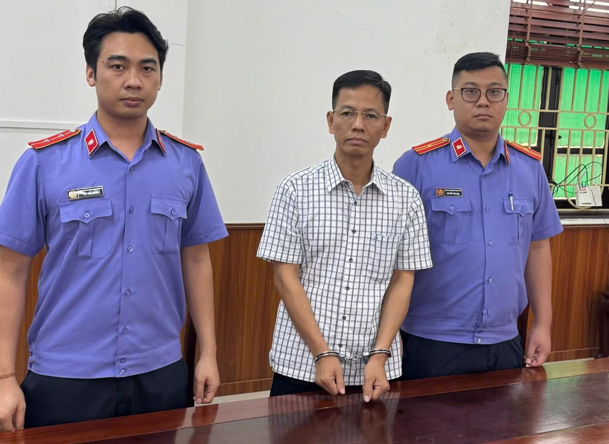Cơ quan điều tra Viện Kiểm sát nhân dân Tối cao đã khởi tố bị can, ra Lệnh bắt bị can để tạm giam đối với Nguyễn Đăng Phong, nguyên Thẩm phán Toà án nhân dân TP Hà Nội.
