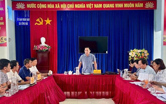 Quang cảnh buổi làm việc.
