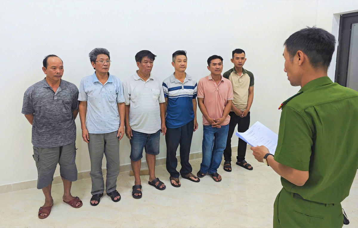Các đối tượng tại cơ quan điều tra. Ảnh: CA Đà Nẵng.