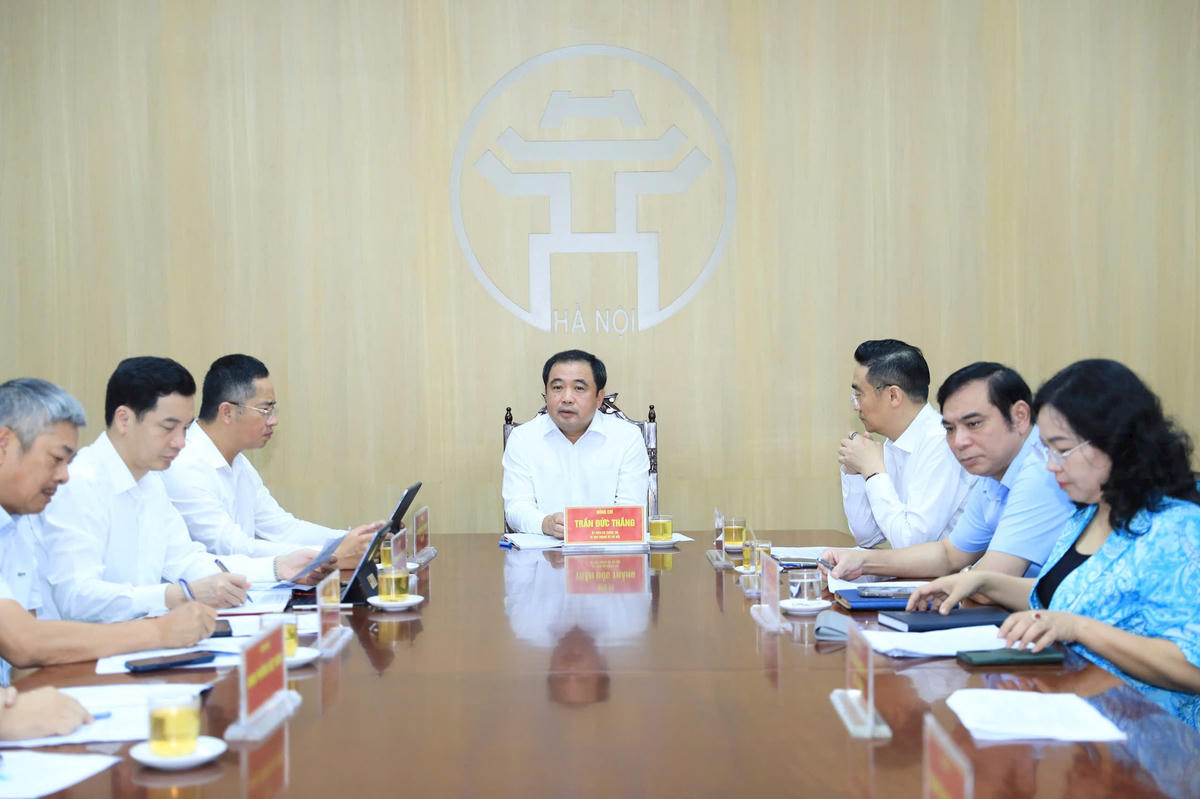 Bí thư Thành ủy Hà Nội yêu cầu các sở, ban, ngành và chính quyền địa phương khẩn trương giải quyết từng vụ việc đúng quy định.
