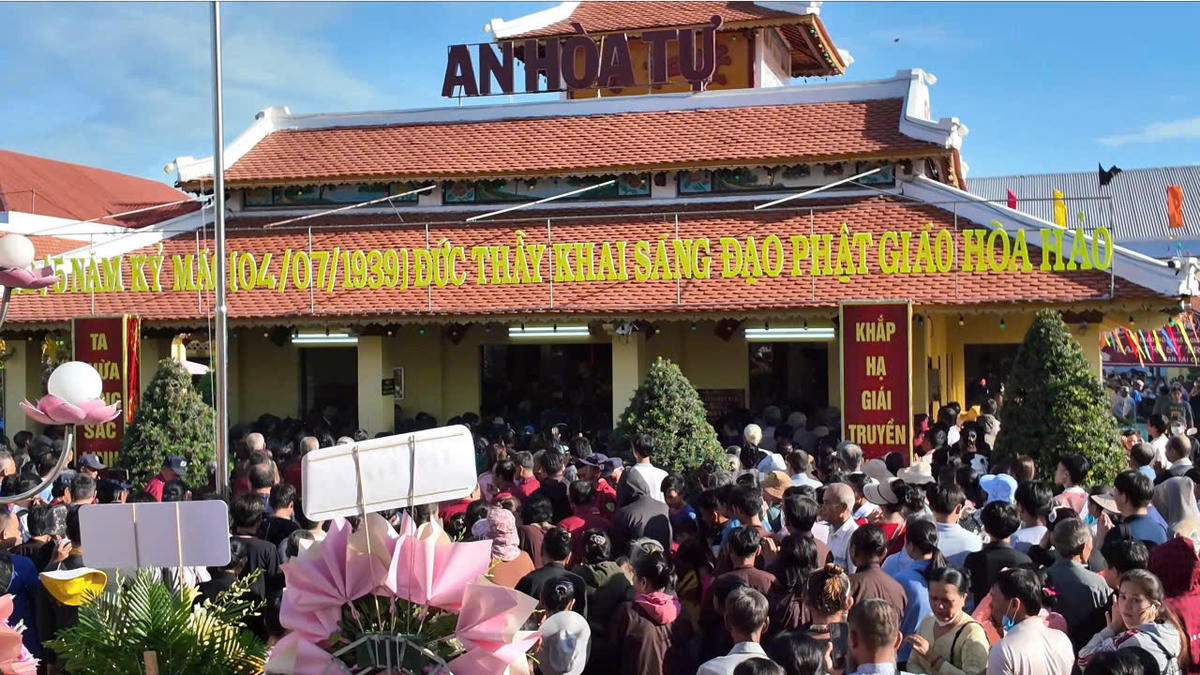 Đồng bào tín đồ Phật giáo Hoà Hảo hành hương về Tổ đình An Hoà tự dự Đại lễ Khai đạo năm 2026.