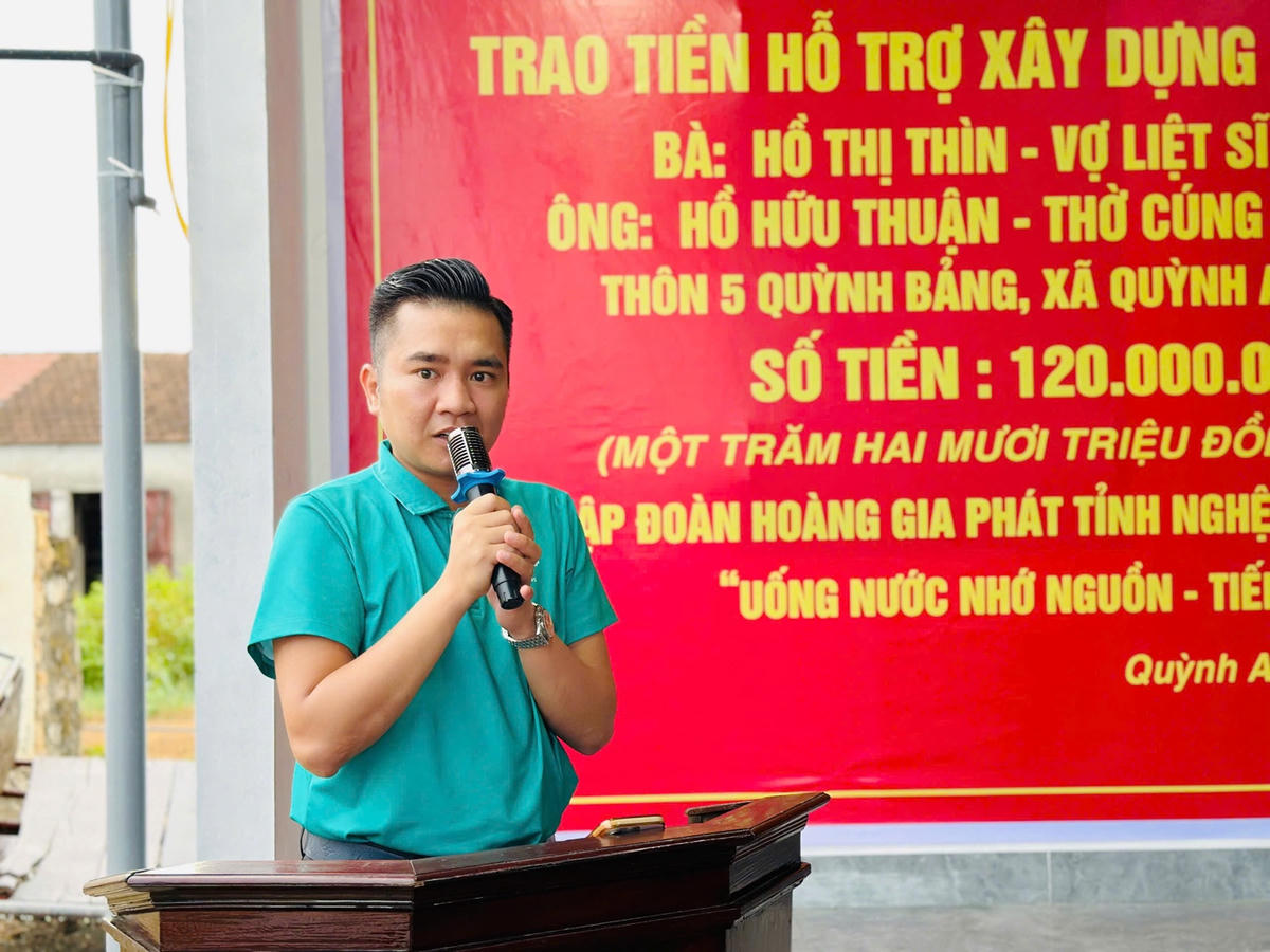 Ông Hoàng Nguyễn Trọng Dũng – Tổng Giám đốc Tập đoàn Hoàng Gia Phát phát biểu tại chương trình. Ảnh: QQ