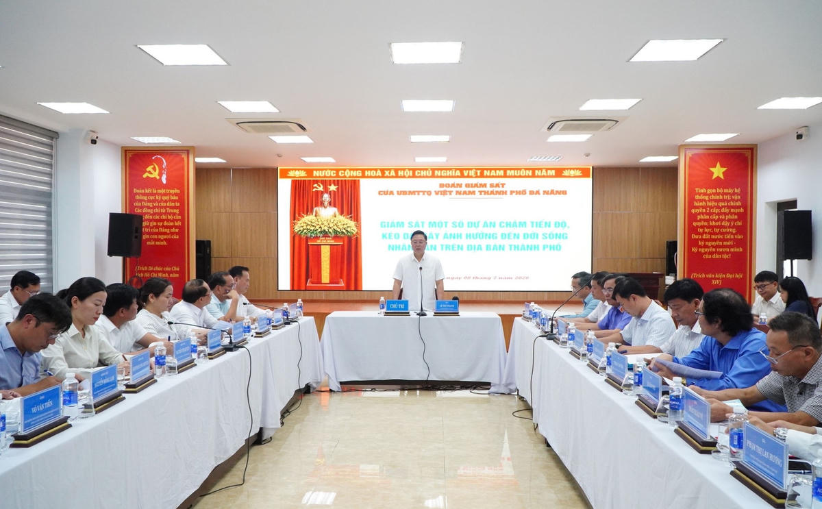 Quang cảnh buổi làm việc. Ảnh: TĐ.