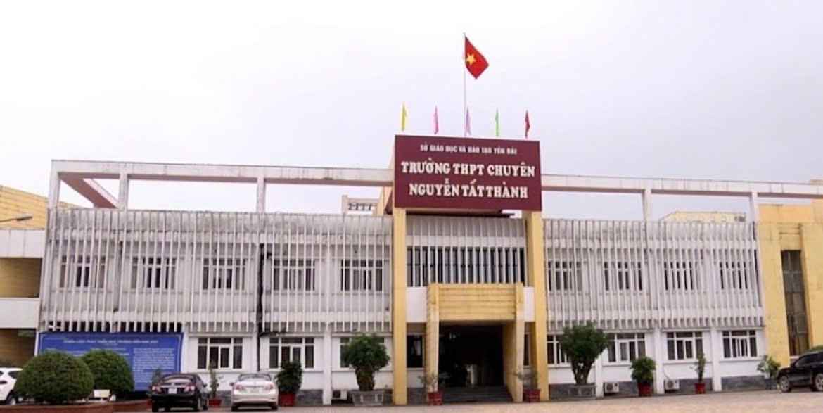 Trường THPT chuyên Nguyễn Tất Thành. Ảnh: IT.