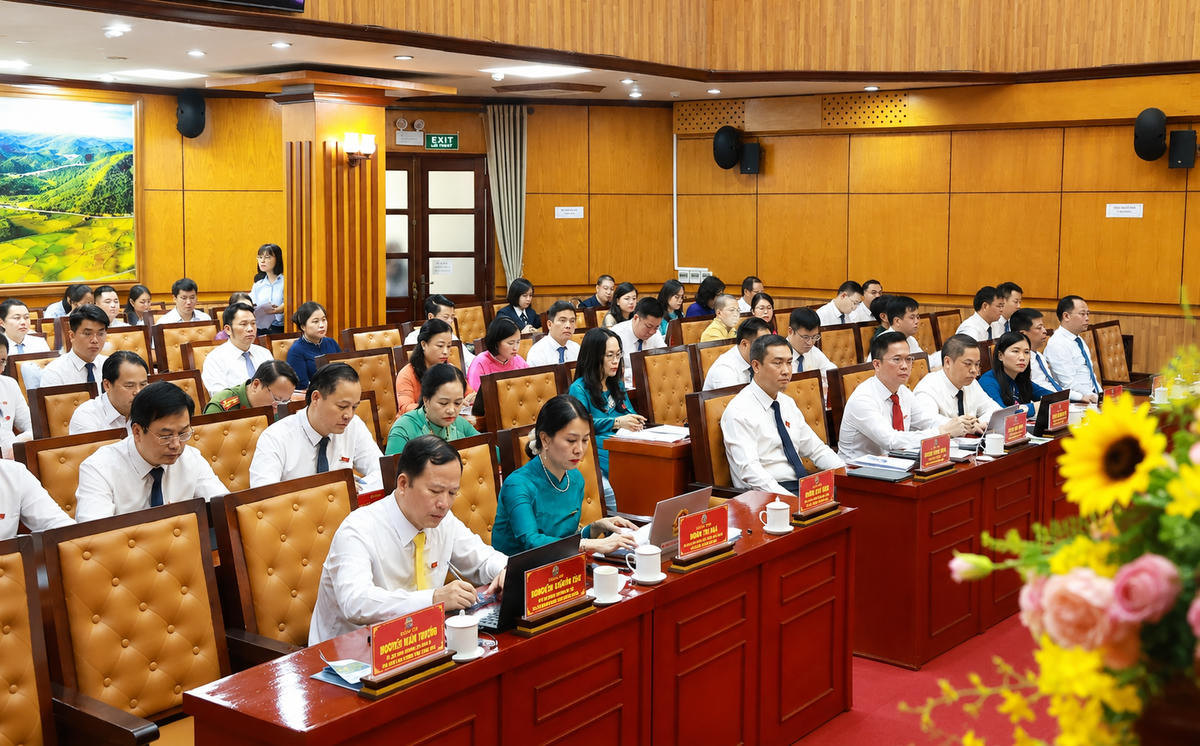 Quang cảnh kỳ họp.