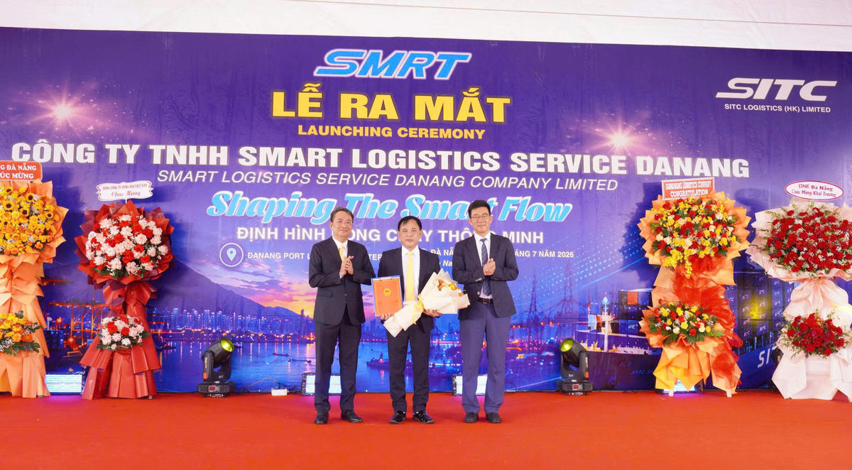 Lễ ra mắt Công ty TNHH Smart Logistics Service Da Nang (SMRT). Ảnh: Nguyễn Tú.