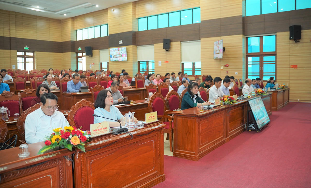 Các đại biểu tham dự hội nghị. Ảnh: ĐS.