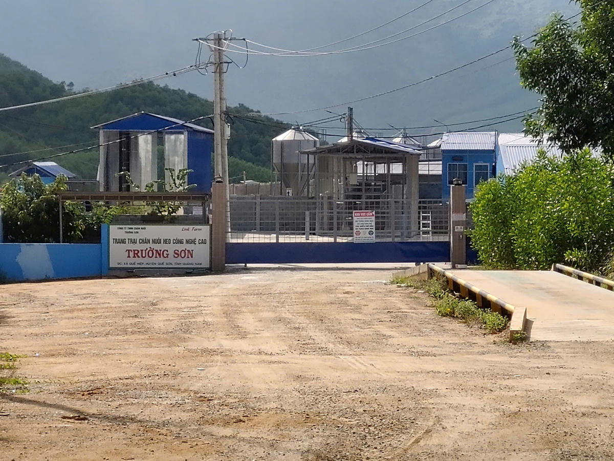 Một góc trụ sở Công ty TNHH chăn nuôi Trường Sơn. Ảnh: CĐ.