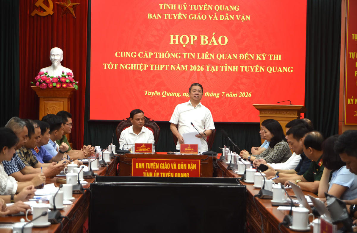 Quang cảnh buổi họp báo chiều 9/7. Ảnh: Đức Sơn.