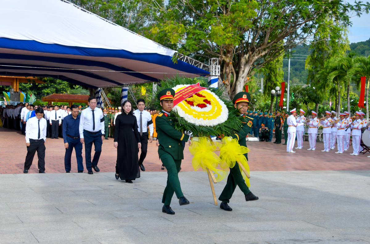 An Giang: Truy điệu và an táng 235 hài cốt liệt sĩ