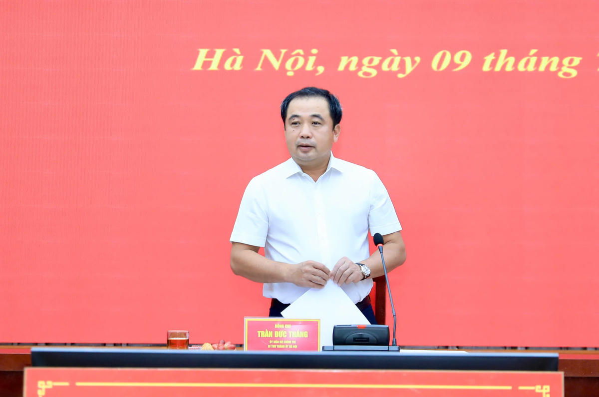 Bí thư Thành ủy Hà Nội Trần Đức Thắng phát biểu kết luận buổi làm việc. Ảnh: PV
