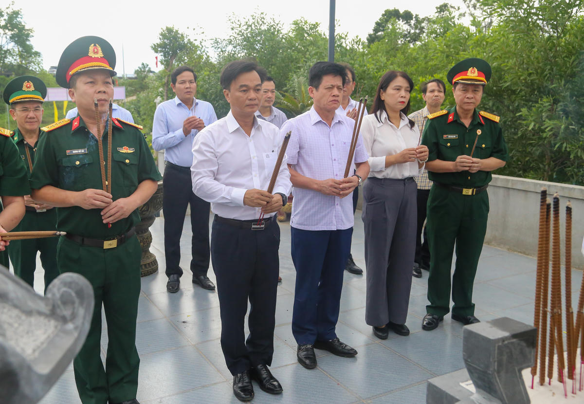 Quảng Trị: Tổ chức hội thảo xác minh thông tin mộ liệt sĩ tại Câu Nhi