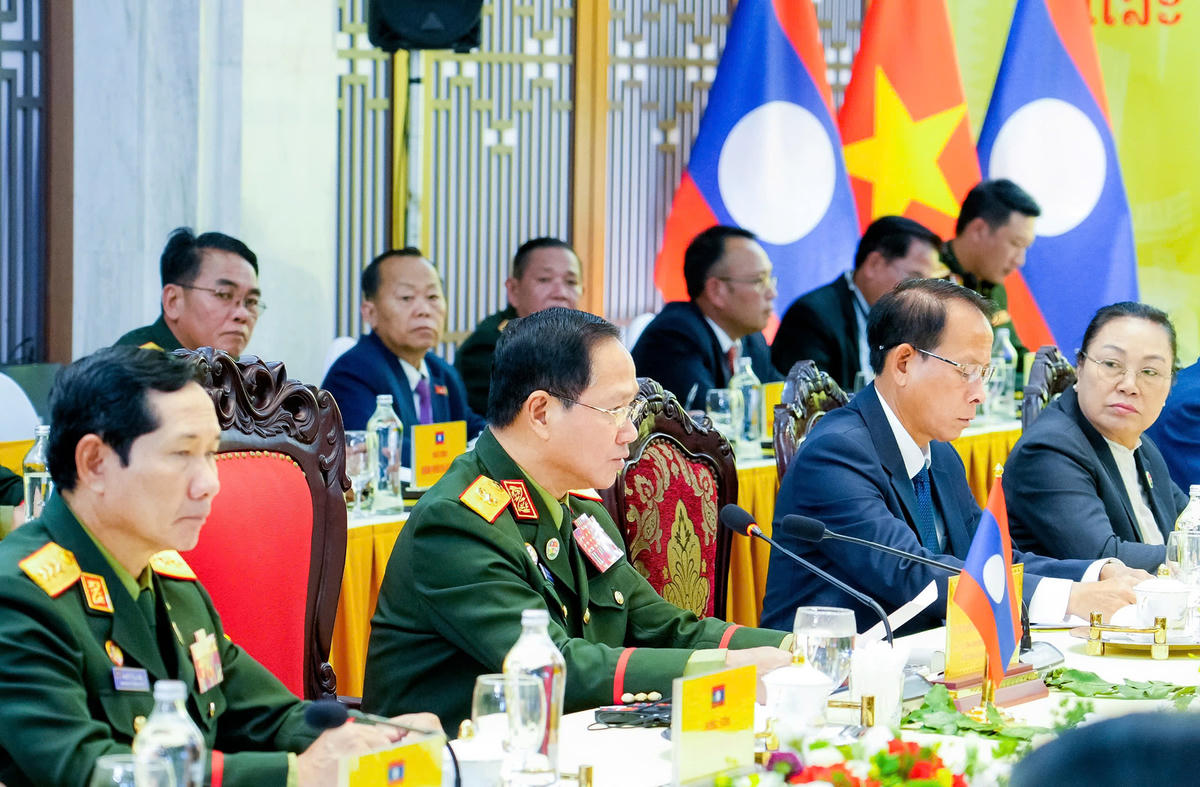Đại tướng Khamliang Outhakaysone - Phó Thủ tướng Chính phủ, Bộ trưởng Bộ Quốc phòng Lào phát biểu. Ảnh: Phạm Bằng