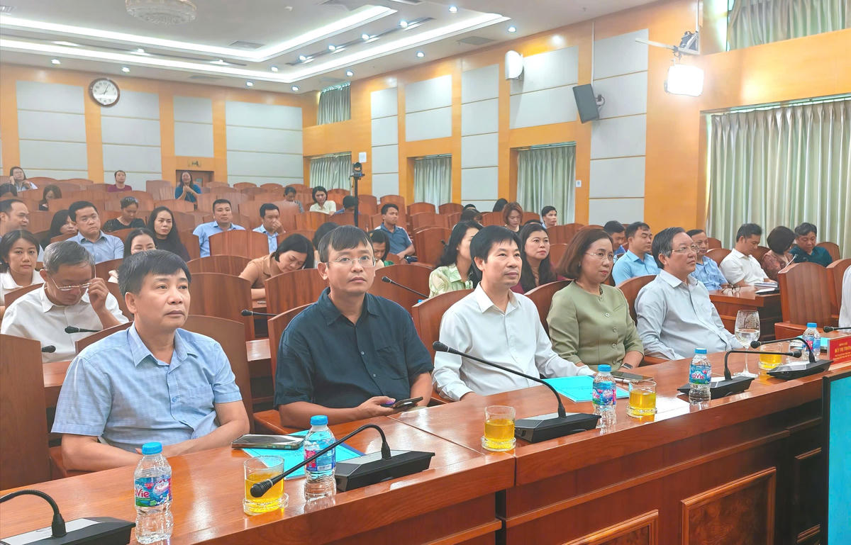 Các đại biểu tham dự Hội nghị