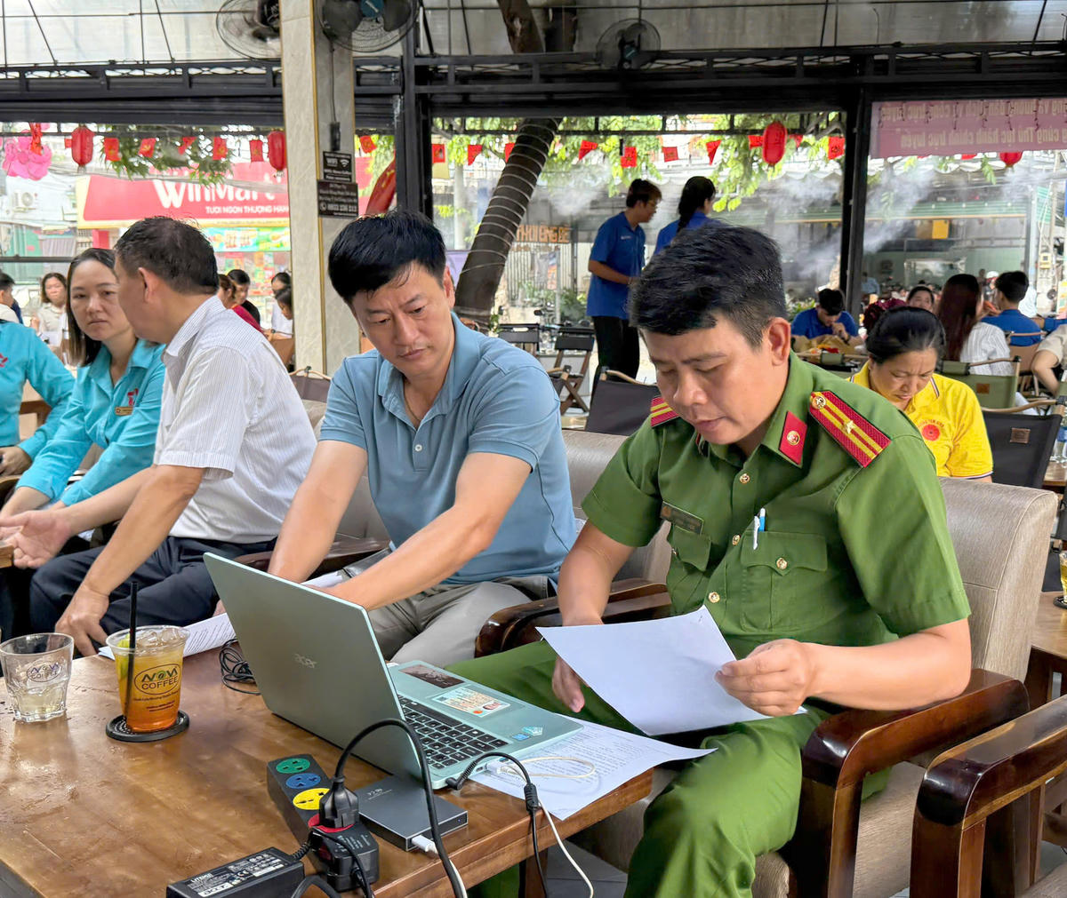 TP Hồ Chí Minh: Chính quyền cơ sở 'cà phê sáng' lắng nghe người dân góp ý