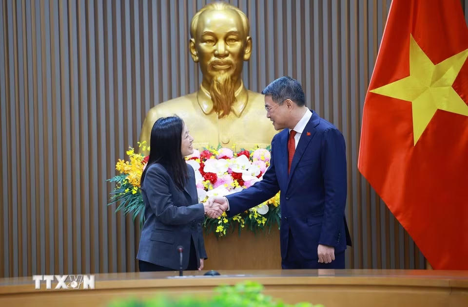 Thủ tướng Lê Minh Hưng tiếp bà Jennifer Wicks, Đại sứ Hoa Kỳ tại Việt Nam. (Ảnh: Dương Giang/TTXVN)