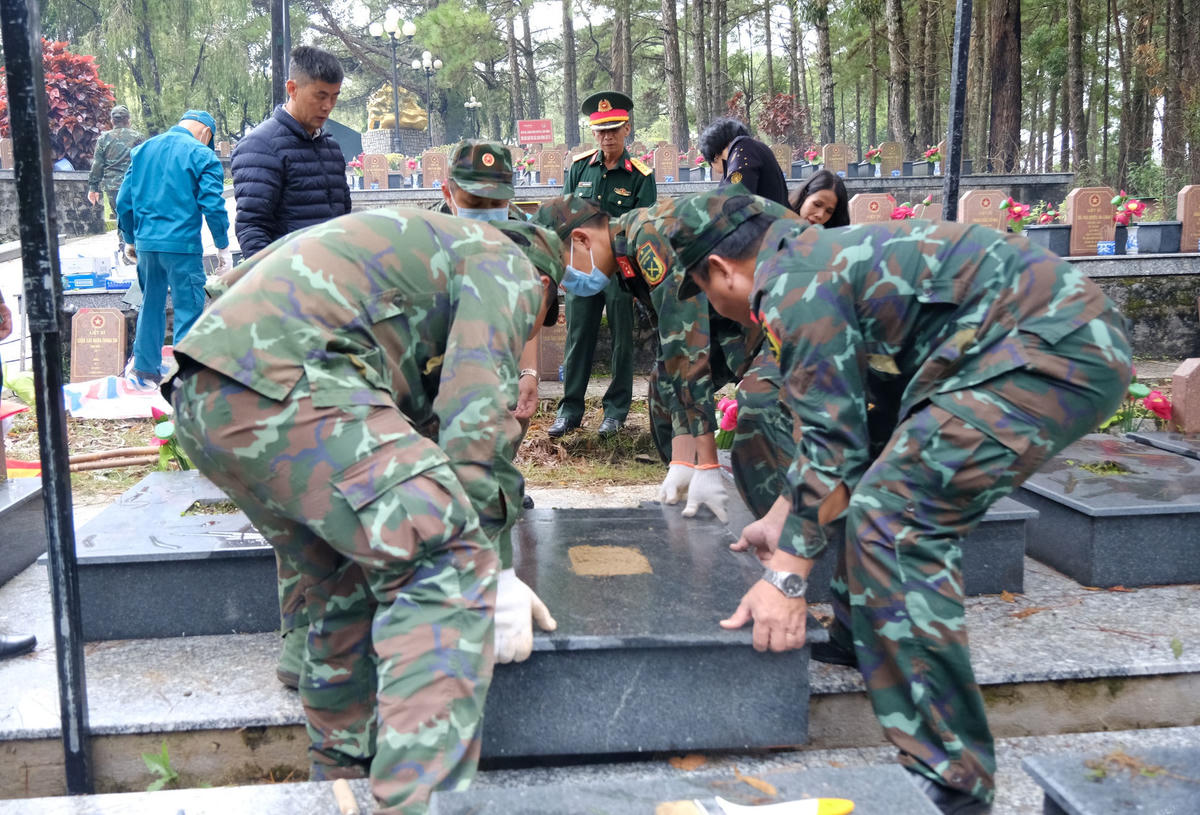 Tiến hành hoàn trả đúng hiện trạng sau khi lấy mẫu.