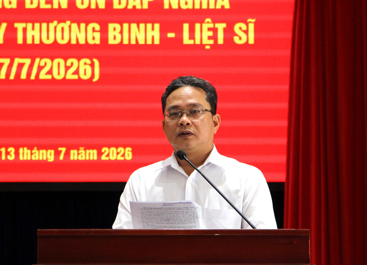 Ông Phạm Minh Tuấn – Phó Chủ tịch Uỷ ban MTTQ Việt Nam TP Hồ Chí Minh chia sẻ về các hoạt động chăm lo tới những người thuộc diện chính sách. Ảnh: Q.Đ.