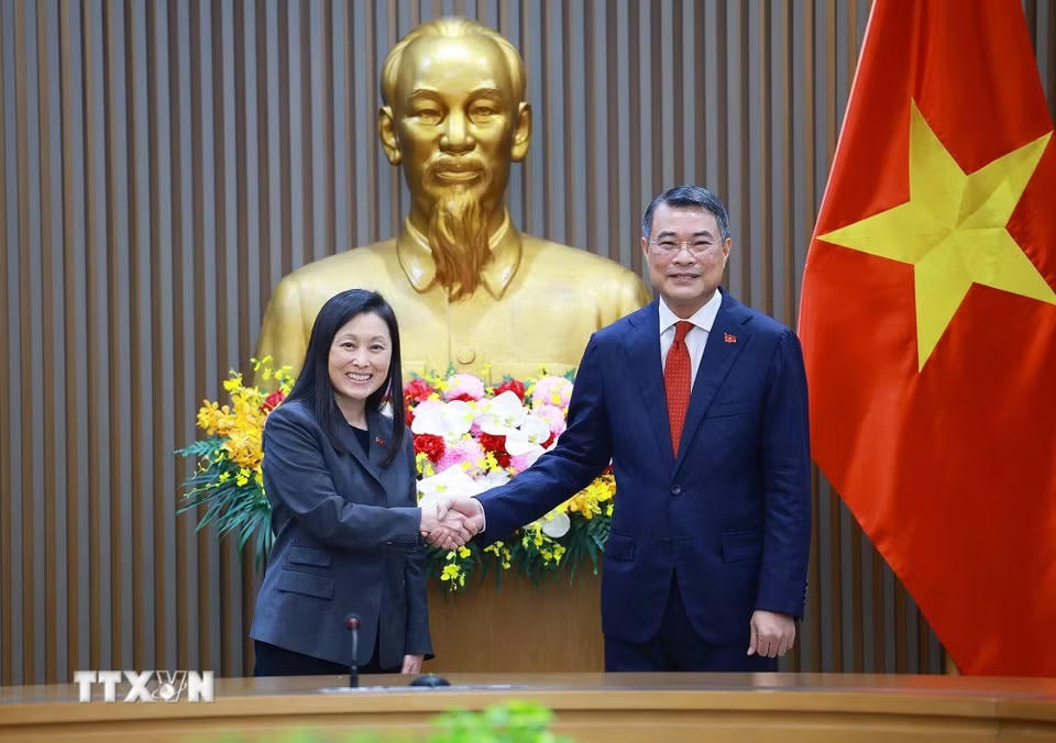 Thủ tướng Lê Minh Hưng tiếp bà Jennifer Wicks, Đại sứ Hoa Kỳ tại Việt Nam. (Ảnh: Dương Giang/TTXVN)