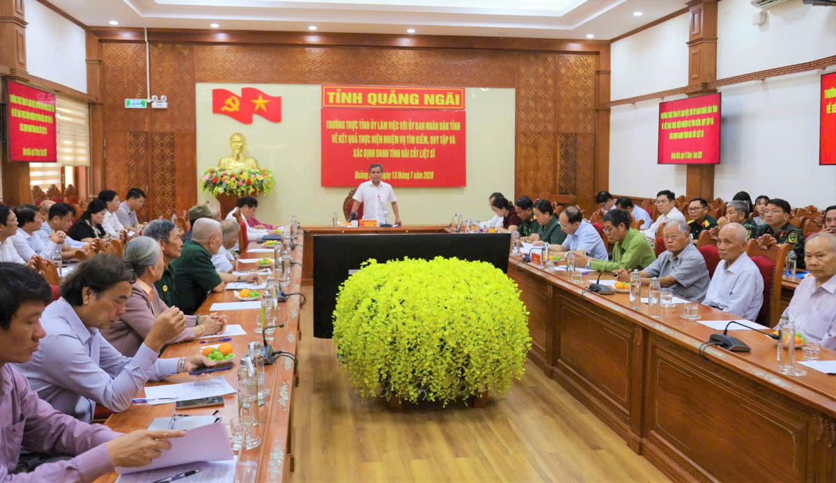 Quang cảnh buổi làm việc. Ảnh: CĐ.
