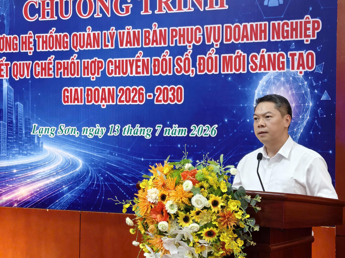 Ông Đoàn Thanh Sơn, Phó Chủ tịch UBND tỉnh Lạng Sơn phát biểu tại lễ khai trương.