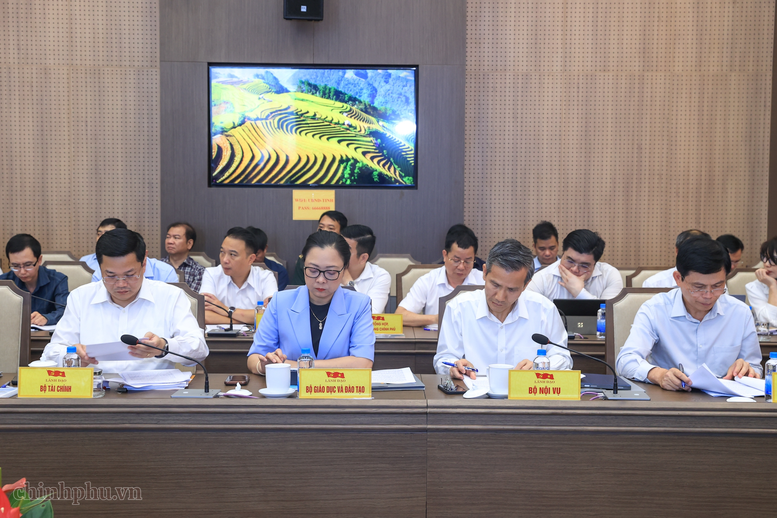 Thủ tướng Lê Minh Hưng: Các tỉnh, thành phố cần quyết tâm cao nhất đạt mục tiêu của từng địa phương- Ảnh 4.