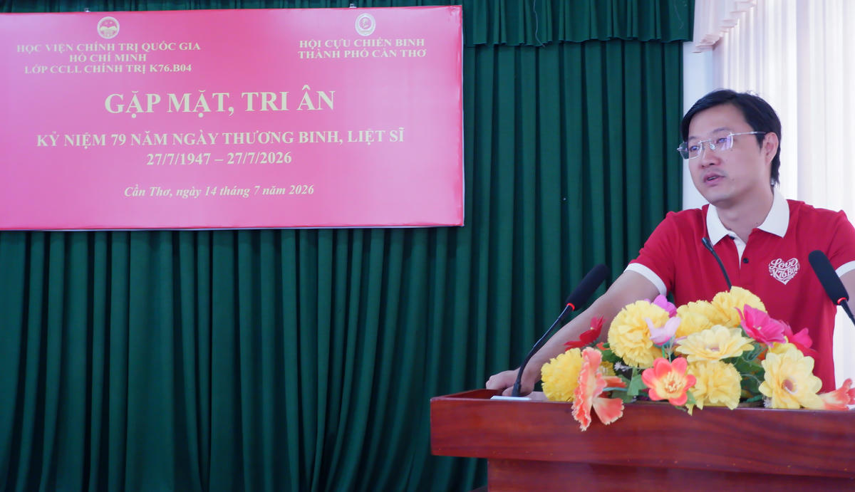 PGS.TS. Trần Quang Phú, Phó Vụ trưởng Vụ Quản lý đào tạo, bồi dưỡng, Học viện Chính trị quốc gia Hồ Chí Minh phát biểu. Ảnh: Tuệ Yên.