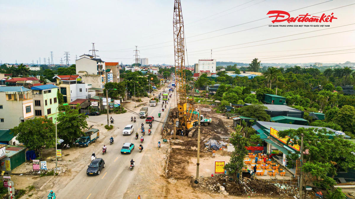 Cầu Mai Lĩnh mới trên Quốc lộ 6 đang dần thành hình 