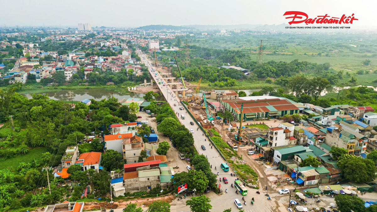 Cầu Mai Lĩnh mới trên Quốc lộ 6 đang dần thành hình 