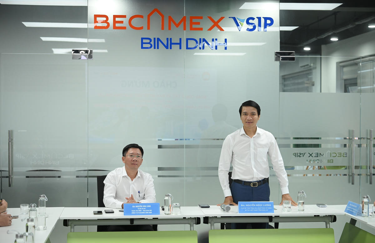 Ông Nguyễn Ngọc Lương, Chủ tịch Ủy ban MTTQ Việt Nam tỉnh Gia Lai phát biểu tại buổi làm việc. Ảnh: ĐS.