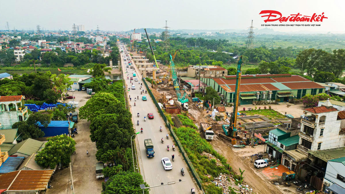 Cầu Mai Lĩnh mới trên Quốc lộ 6 đang dần thành hình 
