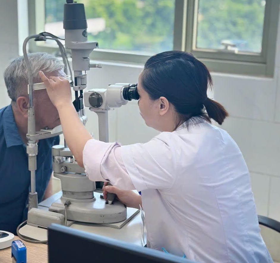  Người dân chủ động thăm khám sức khỏe định kỳ