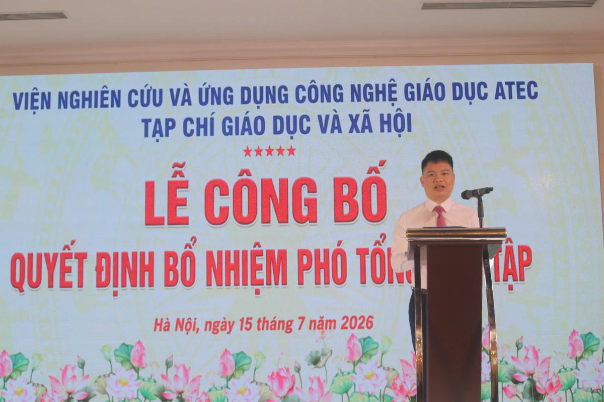 Tân Phó Tổng Biên tập Tạp chí Giáo dục và Xã hội Vũ Đình Thơm phát biểu nhận nhiệm vụ.