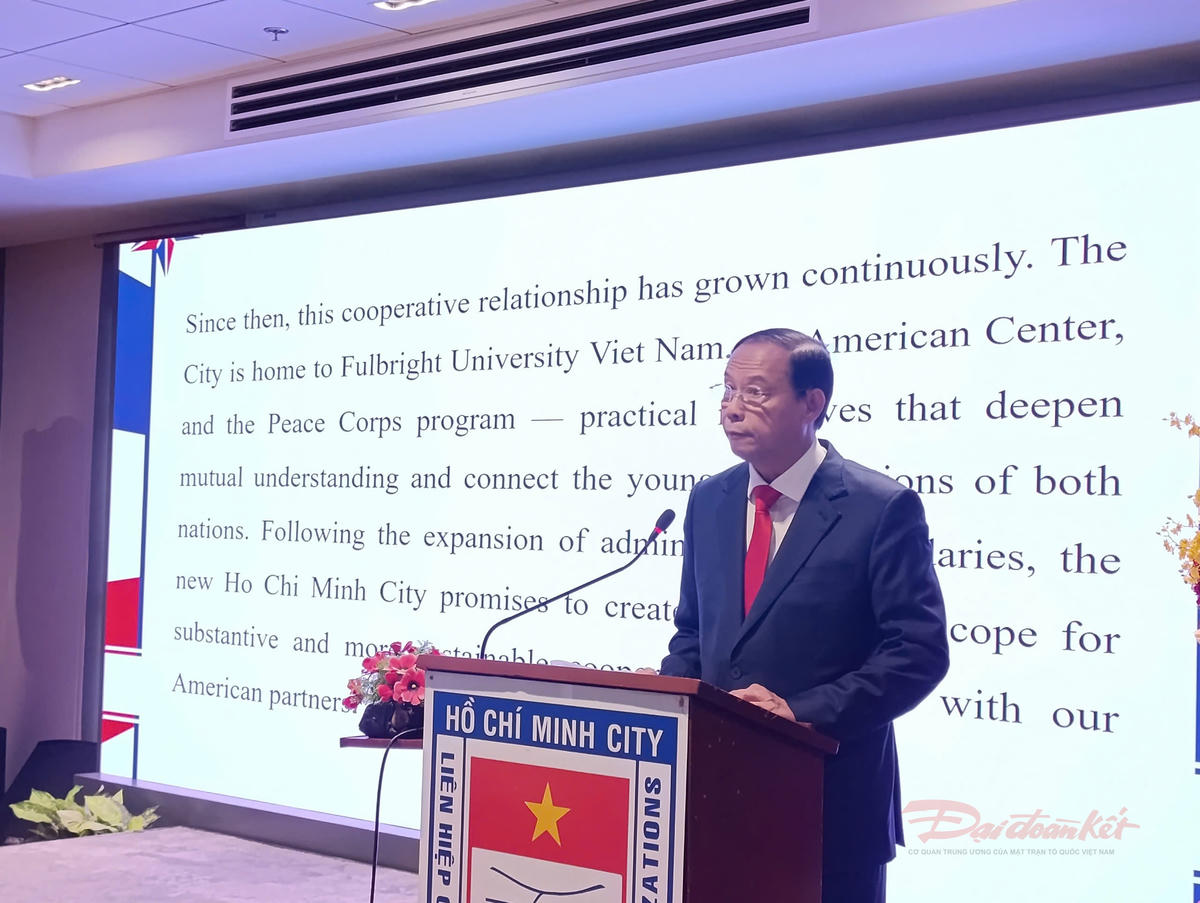 Ông Nguyễn Văn Thọ, Ủy viên Ban Thường vụ Thành ủy, Phó Chủ tịch Thường trực HĐND TP Hồ Chí Minh, Chủ tịch Hội Hữu nghị Việt - Mỹ thành phố phát biểu. Ảnh: T.Luân