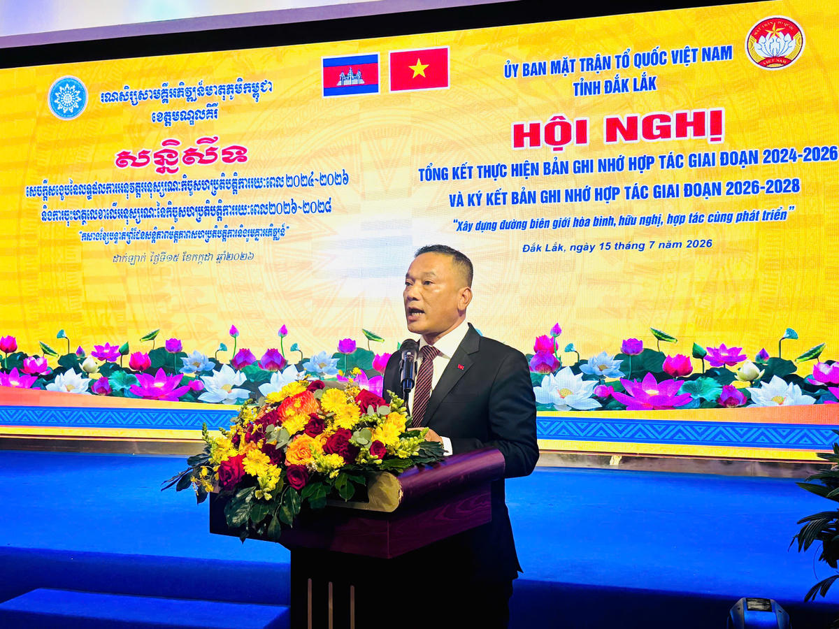Chủ tịch Ủy ban MTTQ Việt Nam tỉnh Đắk Lắk phát biểu. Ảnh: Thanh Nga.