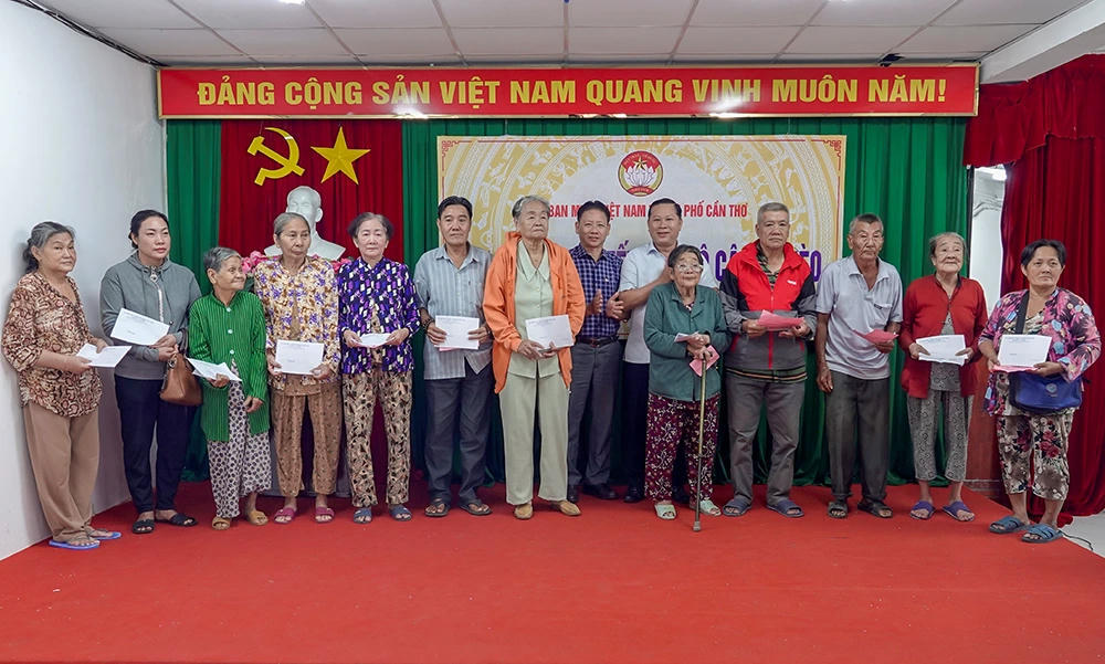 Mặt trận TP Cần Thơ: Huy động nguồn lực chăm lo tốt đời sống nhân dân