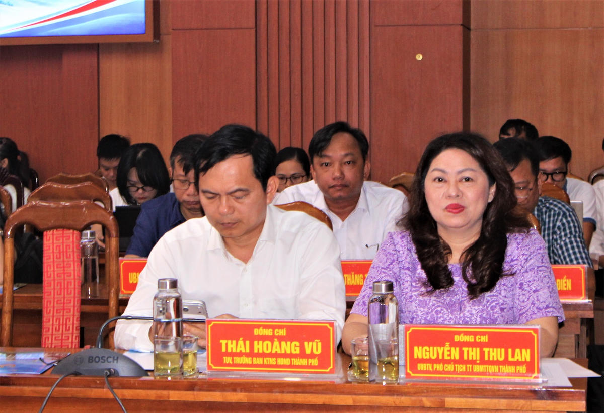 Bà Nguyễn Thị Thu Lan, Phó Chủ tịch Thường trực Ủy ban MTTQ Việt Nam TP Đà Nẵng tham dự buổi lễ phát động. Ảnh: NT.